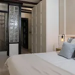 Alohamundi Nina